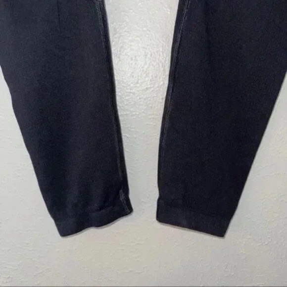 Organic Basics SilverTech Active Leggings - Picture 4 of 10